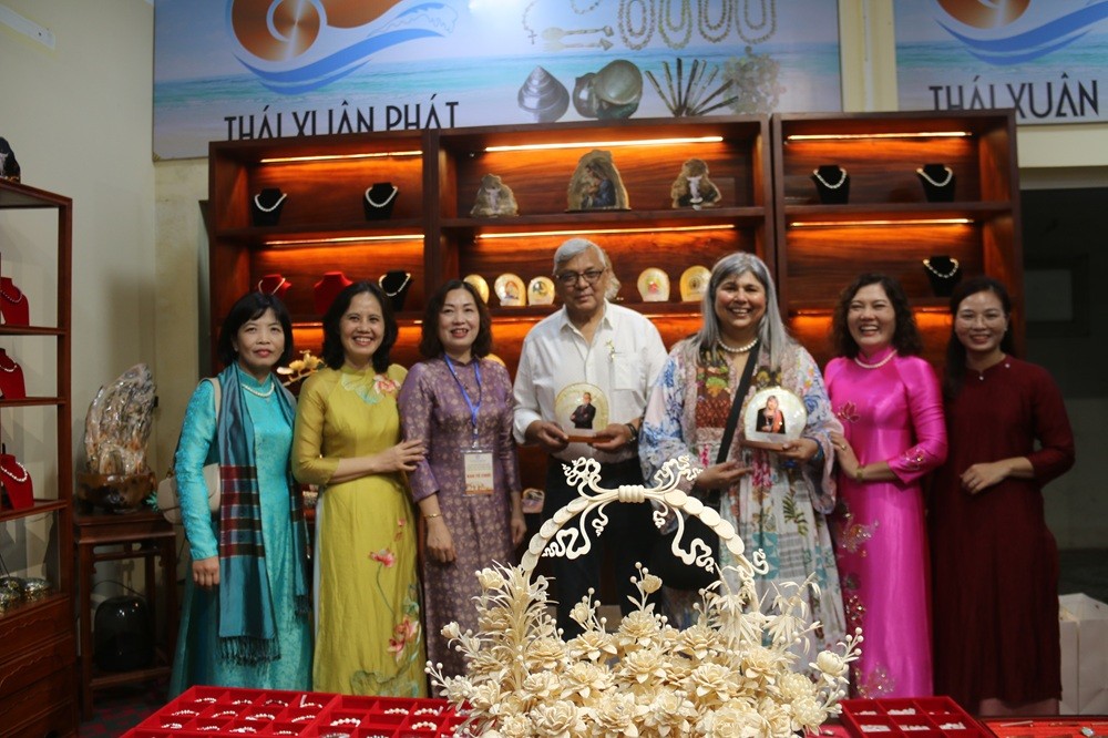 Đưa khảm trai – sơn mài Chuyên Mỹ lên bản đồ thế giới