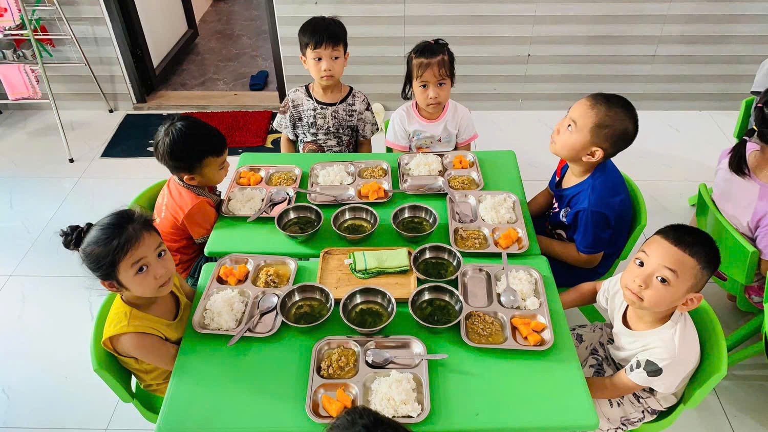 Cơ sở giáo dục mầm non Ngôi Sao Nhỏ: Không ngừng nỗ lực vì môi trường học tập hiện đại, an toàn và hạnh phúc cho trẻ Cơ sở giáo dục mầm non Ngôi Sao Nhỏ: Không ngừng nỗ lực vì môi trường học tập hiện đại, an toàn và hạnh phúc cho trẻ