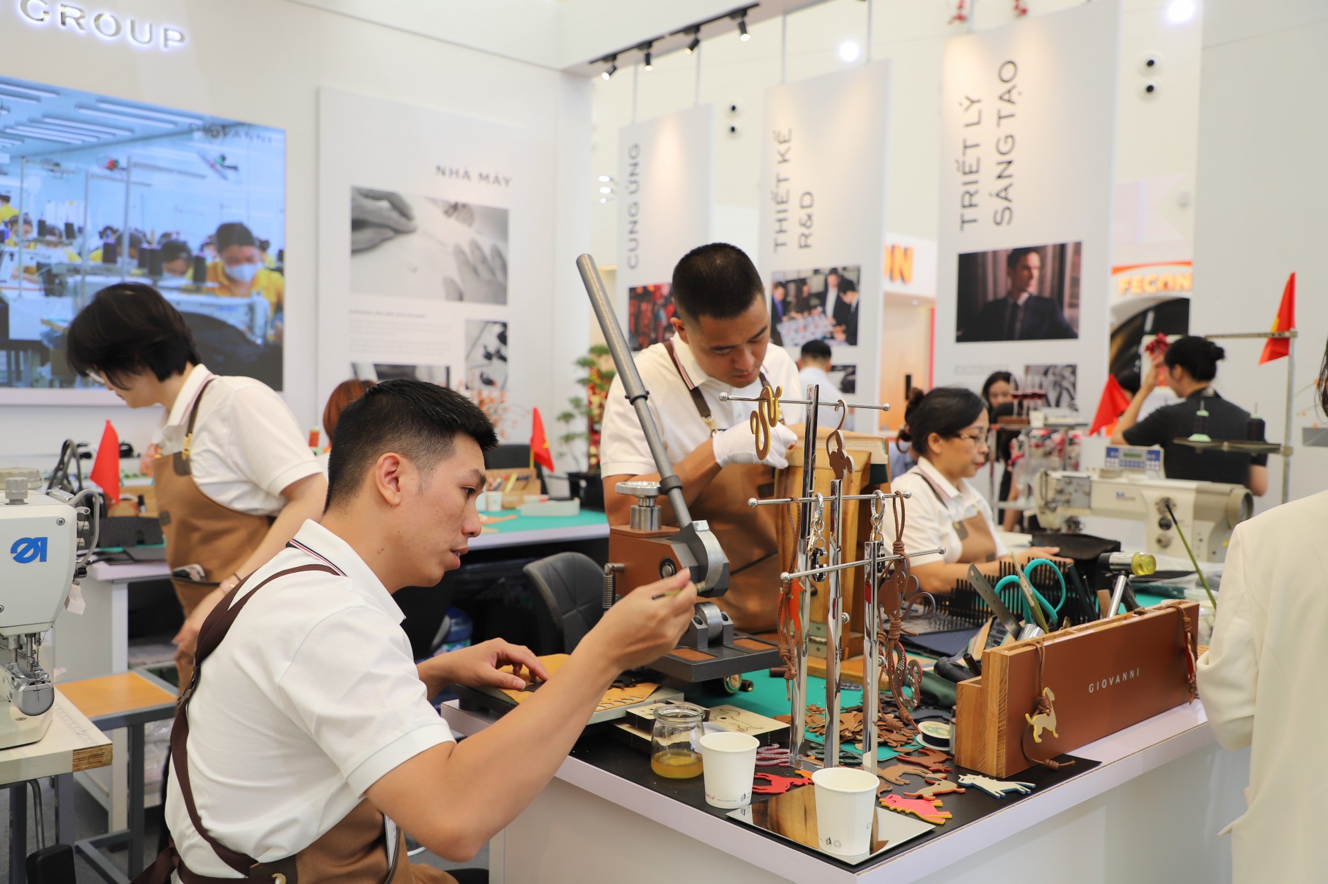 Doanh nghiệp đổi mới quy trình sản xuất, đổi mới công nghệ về lâu dài năng suất tăng lên.