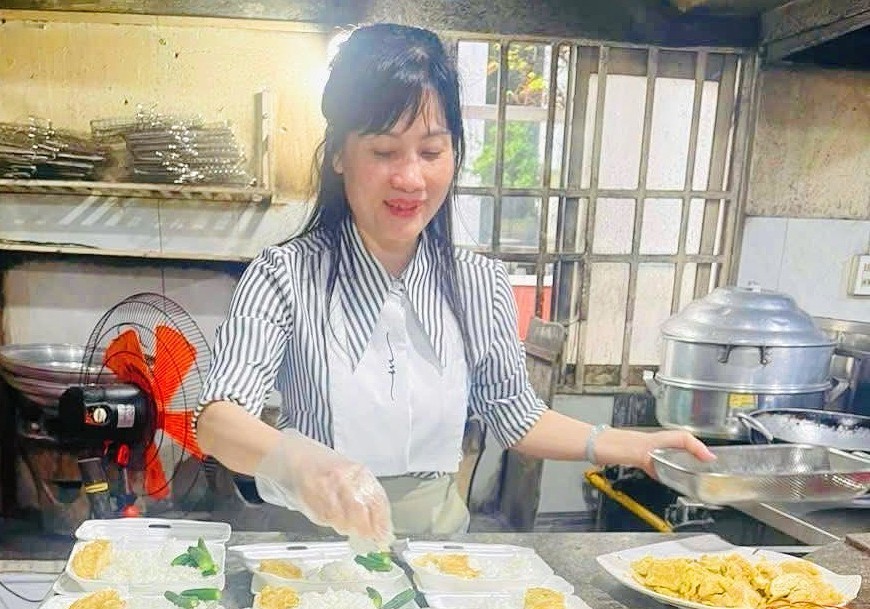 Gia Lai không để người dân đói rét và tình người ánh lên như những tia nắng trong mưa lũ