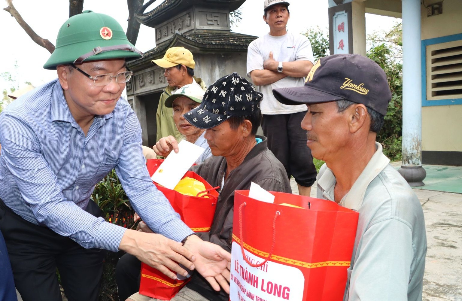 Thủ tướng Phạm Minh Chính yêu cầu hoàn thành việc xây dựng lại nhà dân bị sập trước 31/1/2026 Thủ tướng Phạm Minh Chính yêu cầu hoàn thành việc xây dựng lại nhà dân bị sập trước 31/1/2026