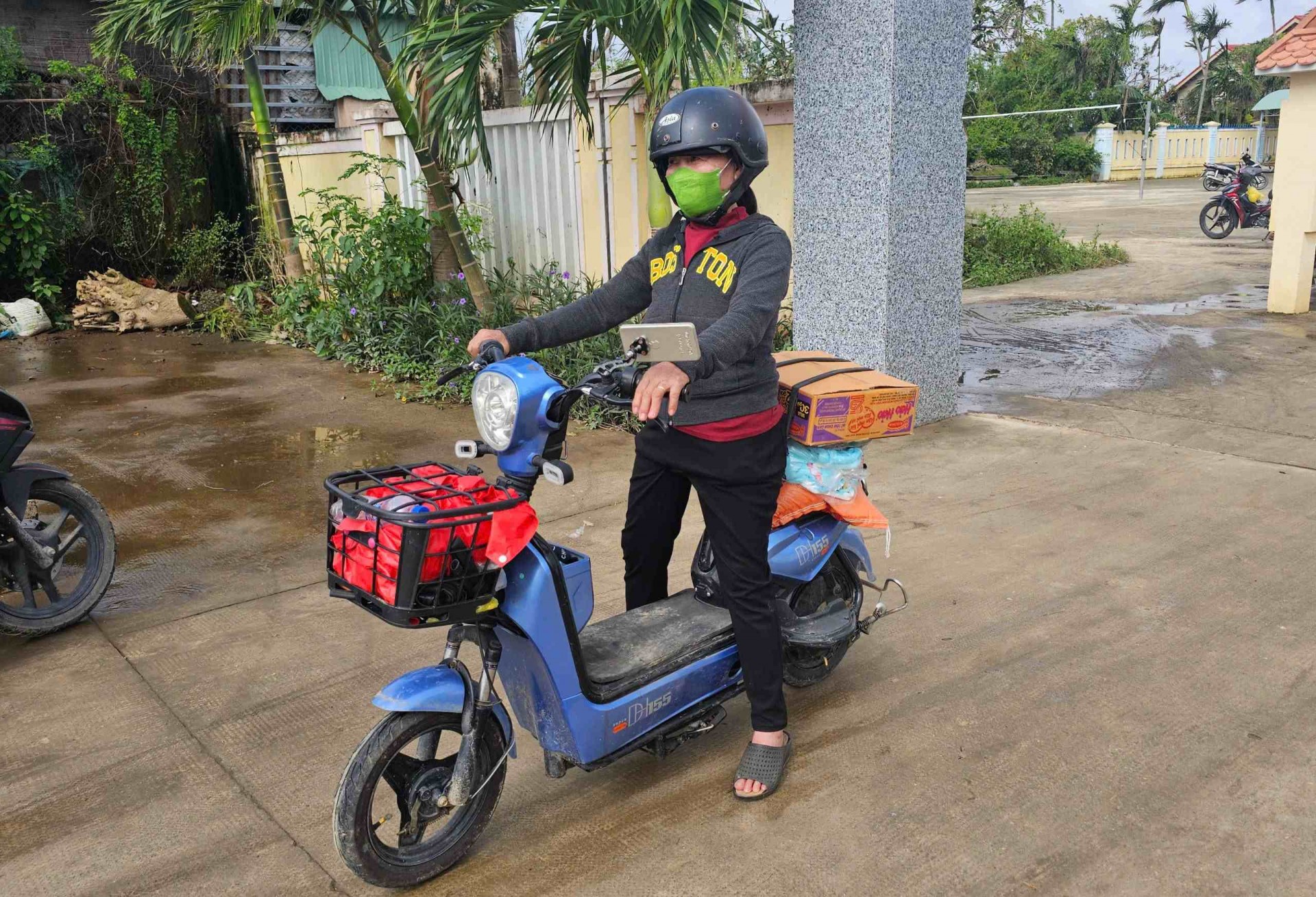 Gia Lai: Nhịp sống chưa trở lại sau mưa lũ, người dân tiếp tục đối mặt với trận bão lũ mới