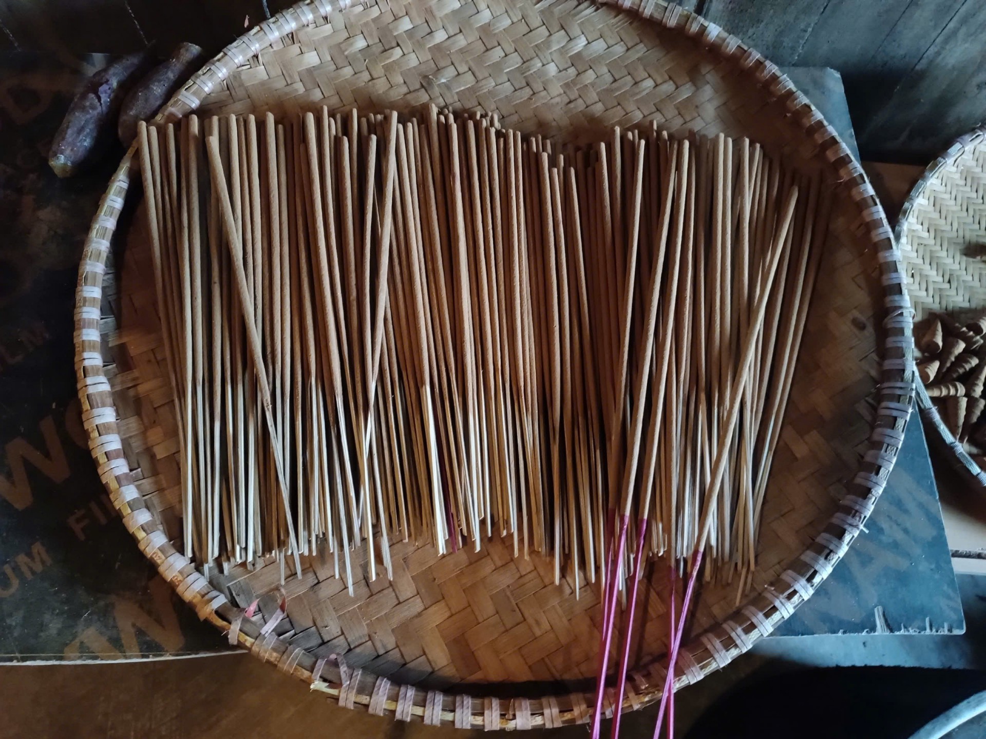 Hương thảo mộc của nghệ nhân người Giáy Vũ Thị Xìn: tinh hoa núi rừng giữa mây ngàn Sapa