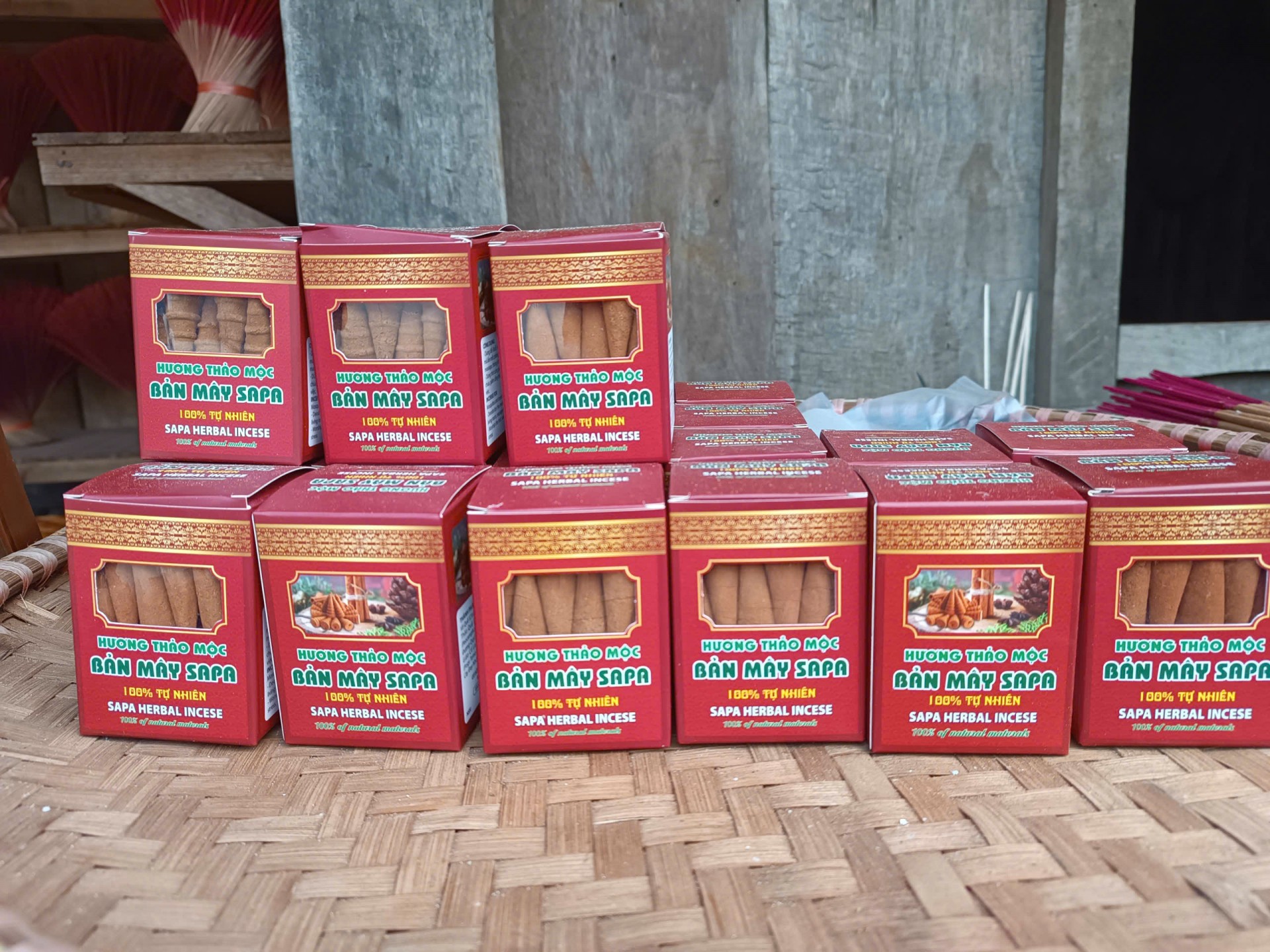 Hương thảo mộc của nghệ nhân người Giáy Vũ Thị Xìn: tinh hoa núi rừng giữa mây ngàn Sapa