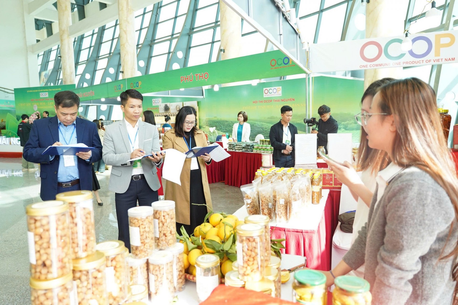 Khai mạc Hội thi OCOP Thái Nguyên 2025: Chắt lọc tinh hoa, lan tỏa bản sắc