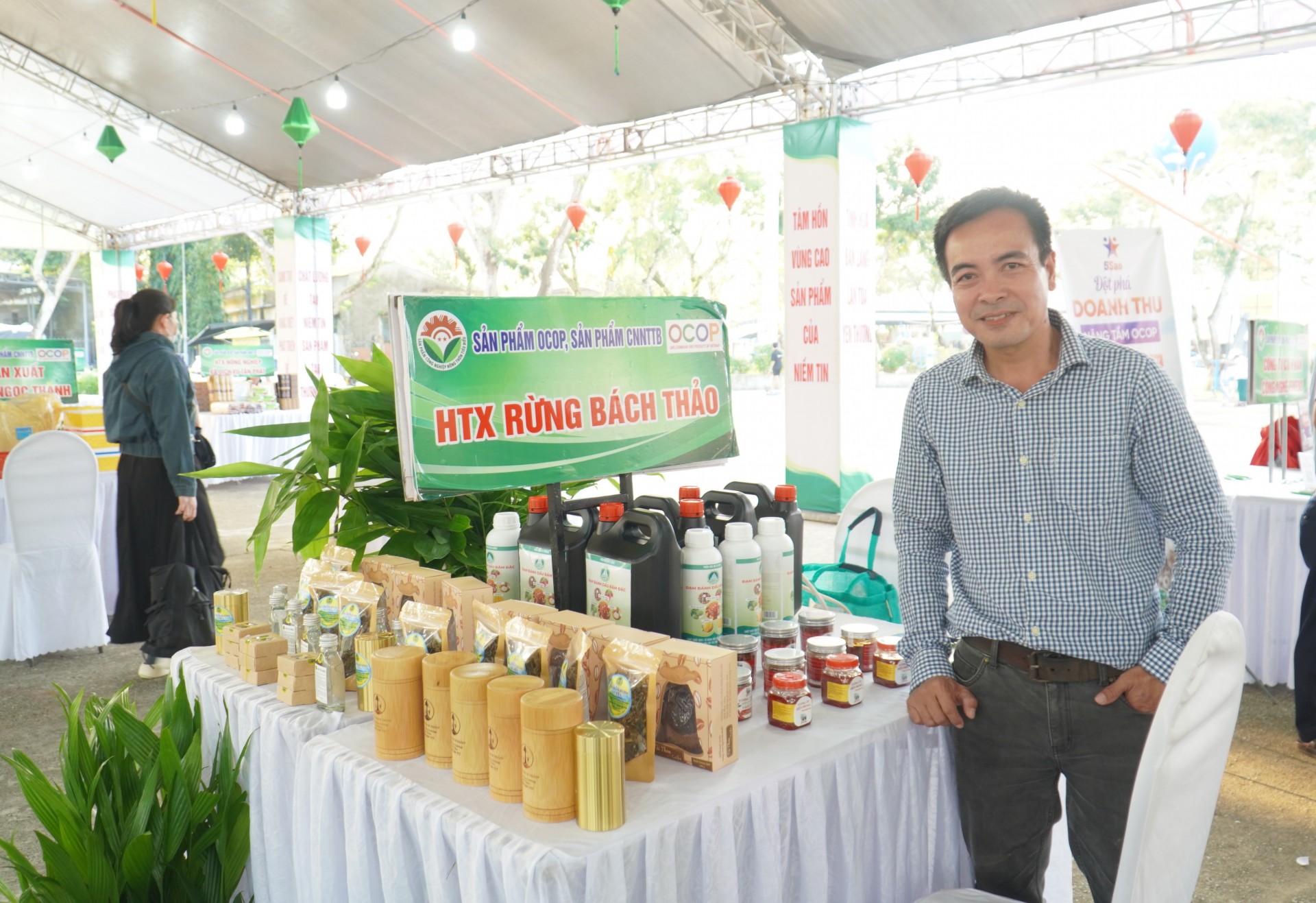 Kết nối giao thương đưa sản phẩm đặc trưng Đà Nẵng vươn xa Kết nối giao thương đưa sản phẩm đặc trưng Đà Nẵng vươn xa