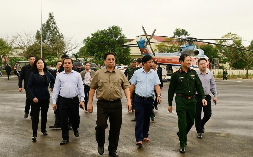 Thủ tướng Phạm Minh Chính chỉ đạo khẩn trương ổn định đời sống Nhân dân vùng tâm lũ Thủ tướng Phạm Minh Chính chỉ đạo khẩn trương ổn định đời sống Nhân dân vùng tâm lũ