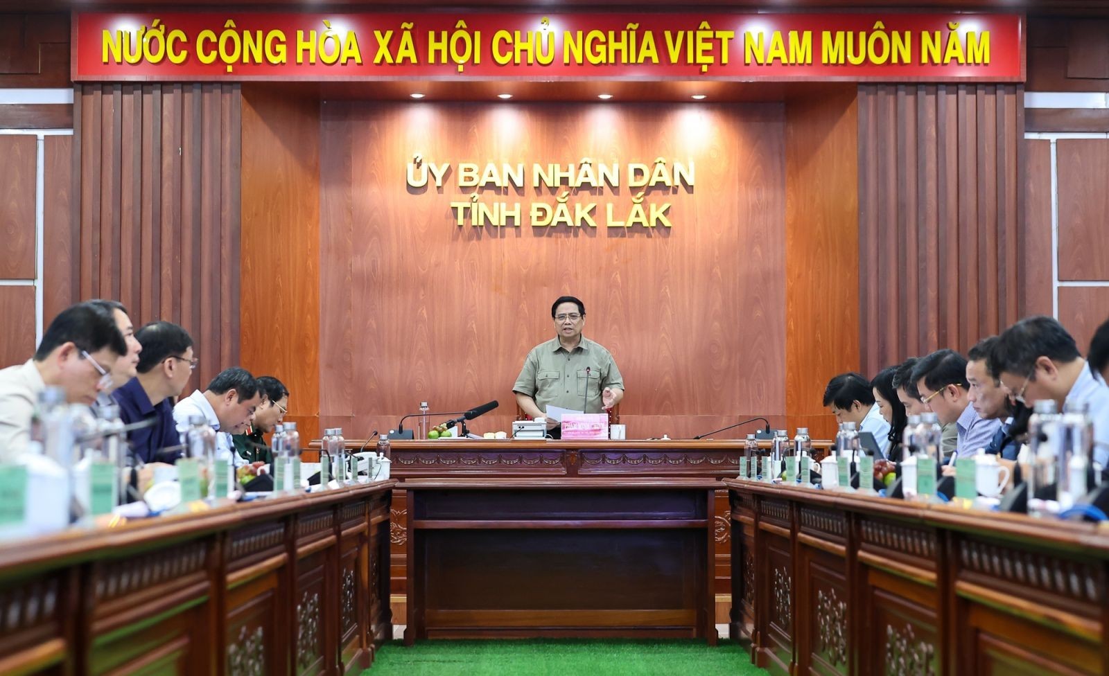Thủ tướng Phạm Minh Chính chỉ đạo khẩn trương ổn định đời sống Nhân dân vùng tâm lũ Thủ tướng Phạm Minh Chính chỉ đạo khẩn trương ổn định đời sống Nhân dân vùng tâm lũ