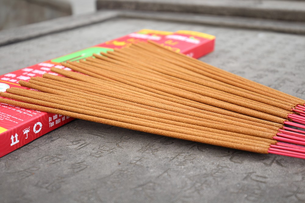 Làng nghề hương xạ tổ dân phố Cao đang từng bước chuyển mình, tiếp tục lan tỏa bản sắc truyền thống, đồng thời khẳng định vị thế trên thị trường trong thời kỳ hội nhập.