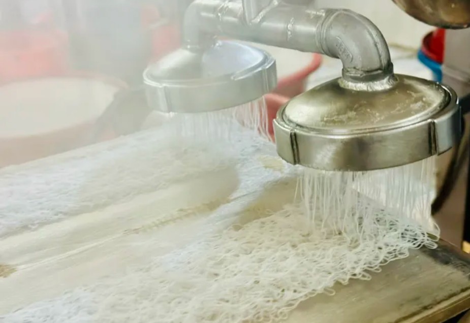 Giữ lửa nghề qua từng sợi bánh