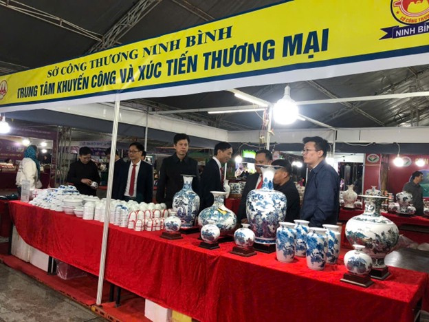 Gian hàng Ninh Bình tại Hội chợ Công thương vùng Bắc Trung Bộ – Hà Tĩnh 2025 Gian hàng Ninh Bình tại Hội chợ Công thương vùng Bắc Trung Bộ – Hà Tĩnh 2025