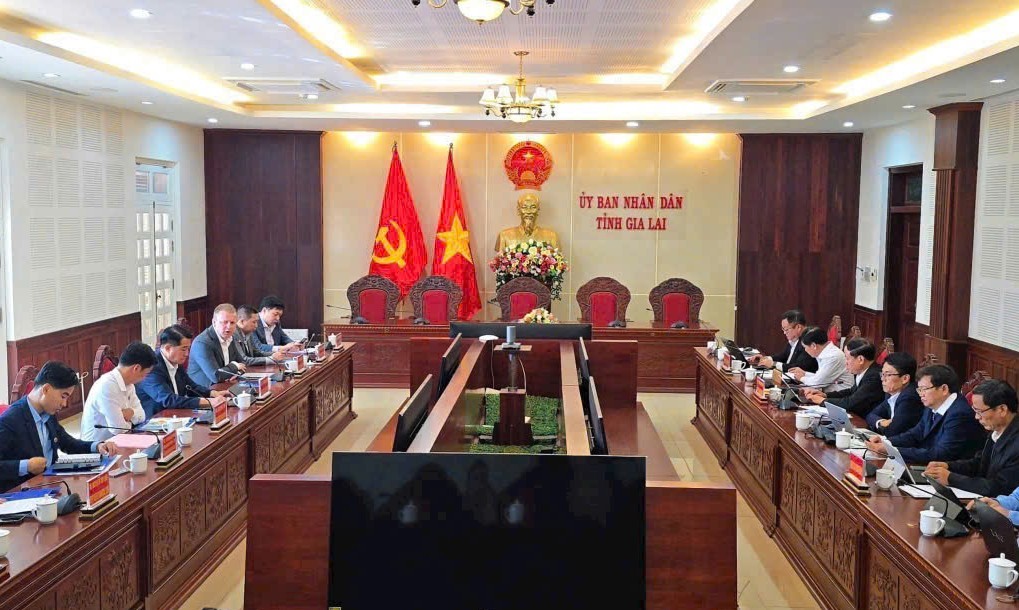 Tập đoàn Hùng Nhơn và Tập đoàn De Heus đầu tư chuỗi dự án nông nghiệp công nghệ cao tại Gia Lai Tập đoàn Hùng Nhơn và Tập đoàn De Heus đầu tư chuỗi dự án nông nghiệp công nghệ cao tại Gia Lai