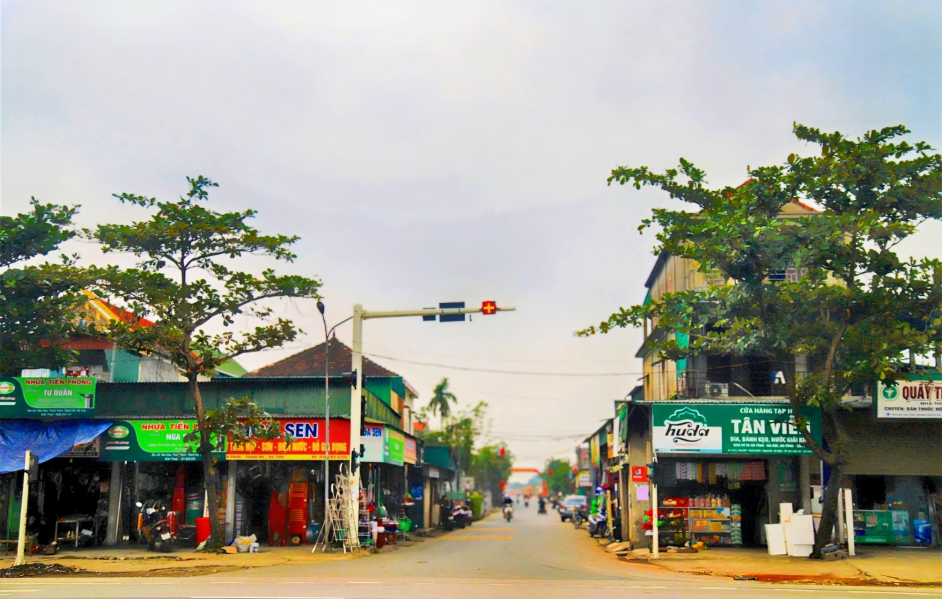 Đông Kinh tạo động lực tăng trưởng từ tiểu thủ công nghiệp và dịch vụ Đông Kinh tạo động lực tăng trưởng từ tiểu thủ công nghiệp và dịch vụ