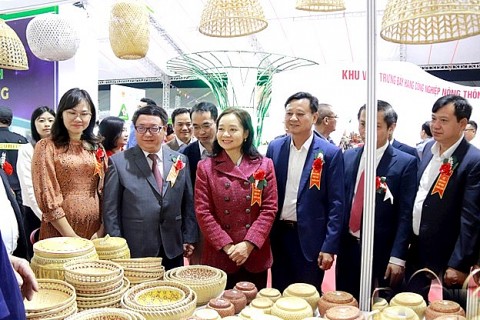 hoi cho trien lam hang cong nghiep nong thon 2025 khu vuc phia nam