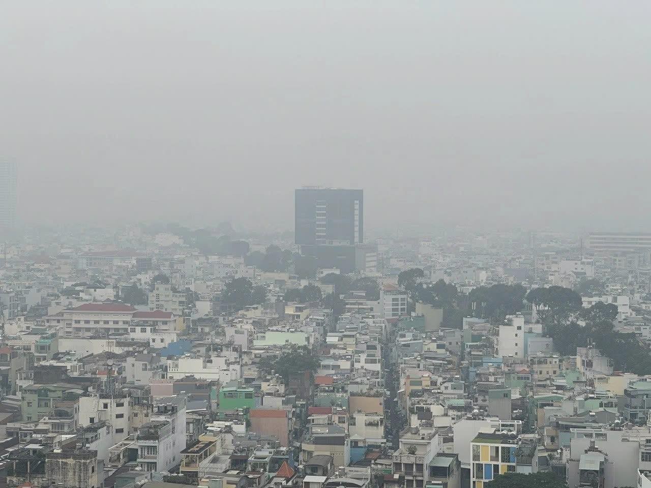  ô nhiễm không khí ở SG đang gia tăng và điều này sẽ ảnh hưởng không tốt đến sức khỏe của mình