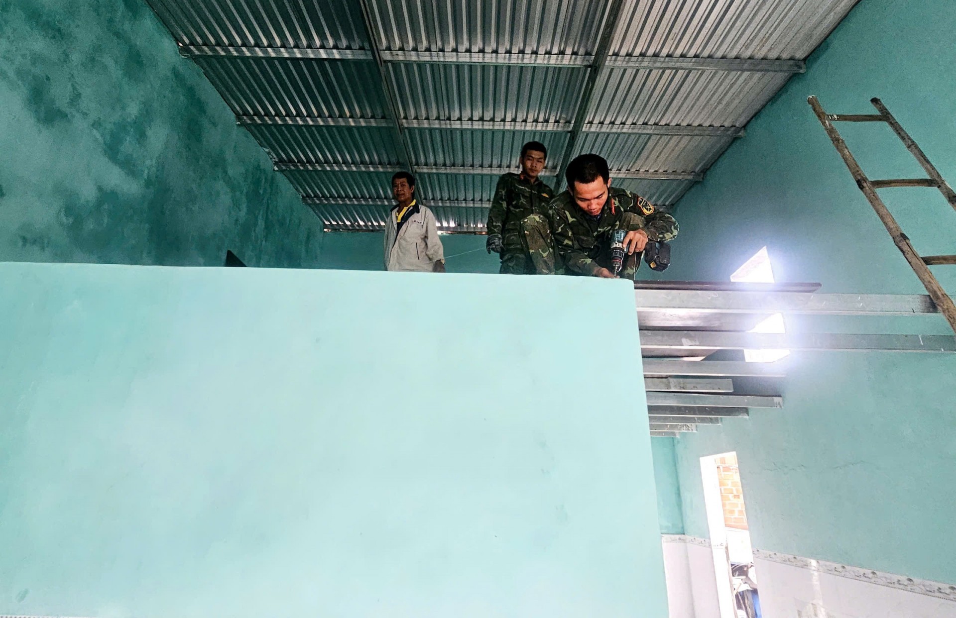 Gia Lai: Xây nhà “thần tốc” “Chiến dịch Quang Trung” giúp người dân có nhà mới đón Tết Gia Lai: Xây nhà “thần tốc” “Chiến dịch Quang Trung” giúp người dân có nhà mới đón Tết