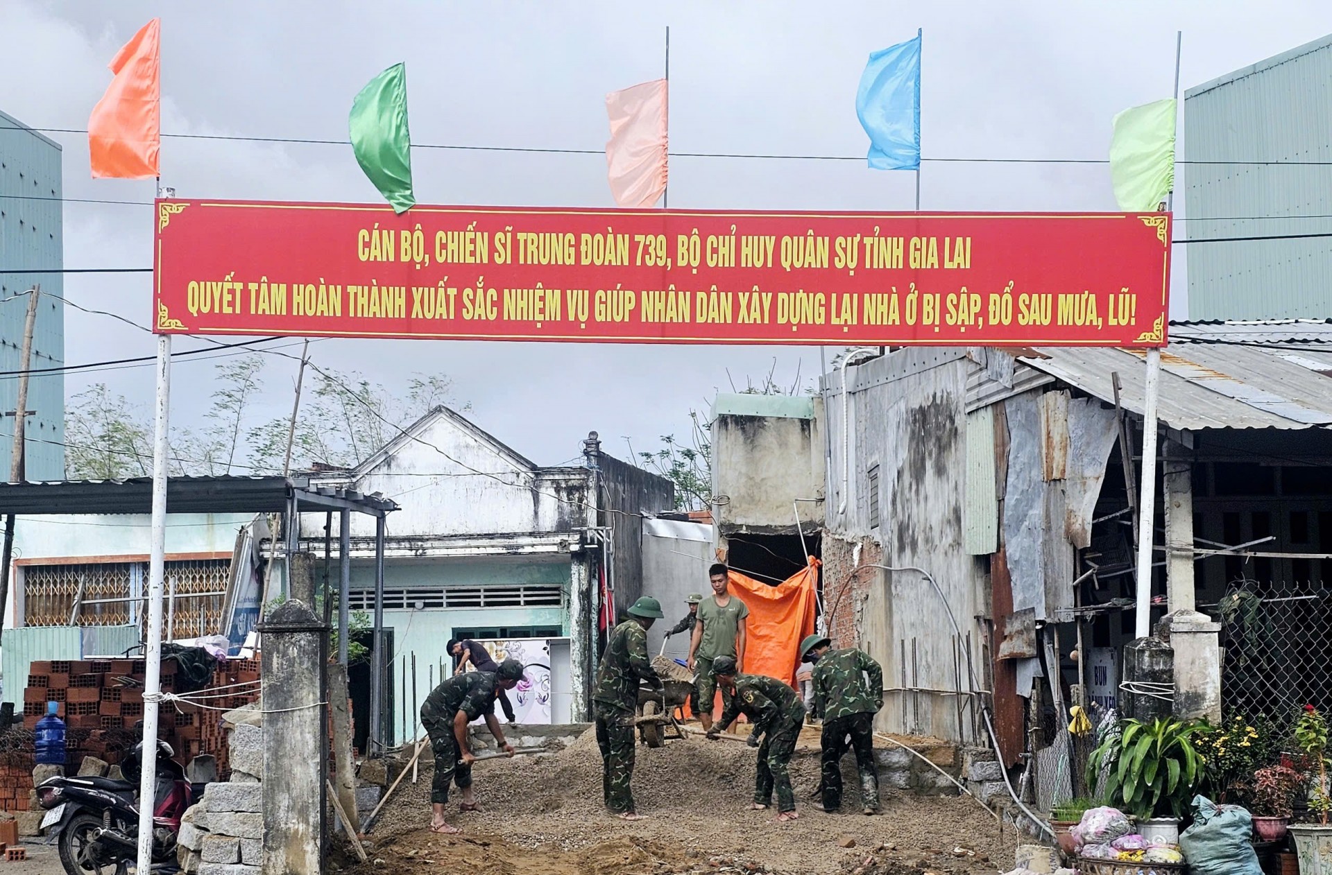 Gia Lai: Xây nhà “thần tốc” “Chiến dịch Quang Trung” giúp người dân có nhà mới đón Tết Gia Lai: Xây nhà “thần tốc” “Chiến dịch Quang Trung” giúp người dân có nhà mới đón Tết