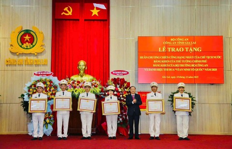 cong an tinh gia lai to tham hinh anh nguoi chien si vi nhan dan phuc vu