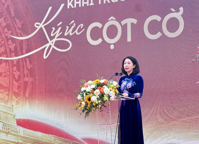 Phó Chủ tịch UBND TP Hà Nội Vũ Thu Hà phát biểu tại buổi lễ Phó Chủ tịch UBND TP Hà Nội Vũ Thu Hà phát biểu tại buổi lễ