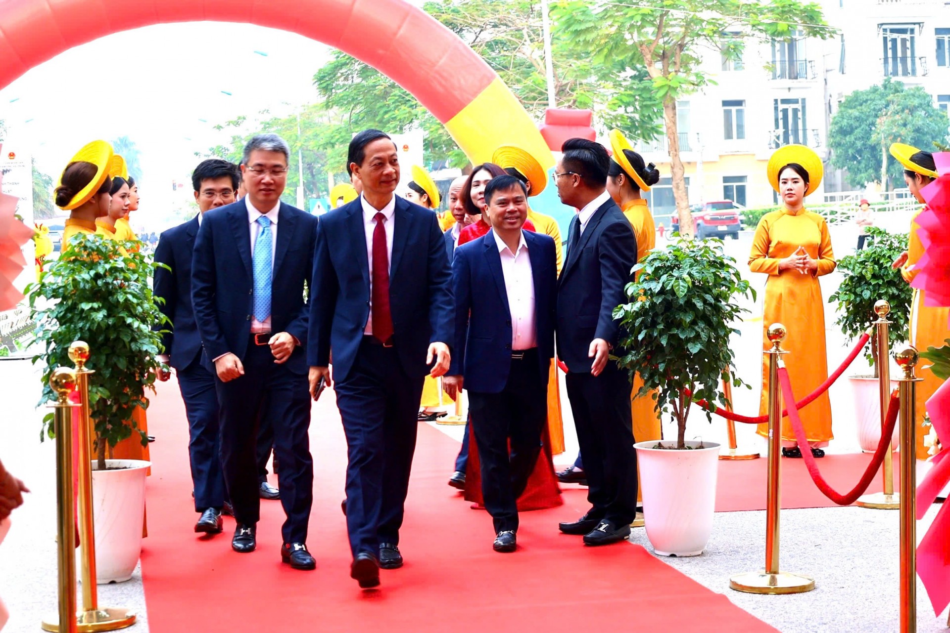 Hải Phòng đồng loạt khởi công, khánh thành 13 công trình chào mừng Đại hội đại biểu toàn quốc lần thứ XIV