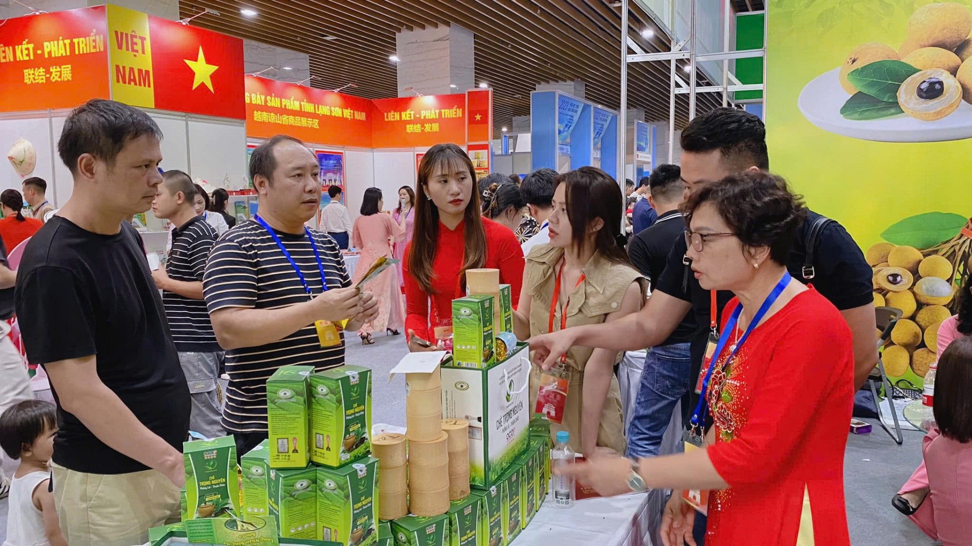 Bà Nguyễn Thị Bình – Phó Giám đốc HTX sản xuất, kinh doanh và dịch vụ tổng hợp Bình Thuận