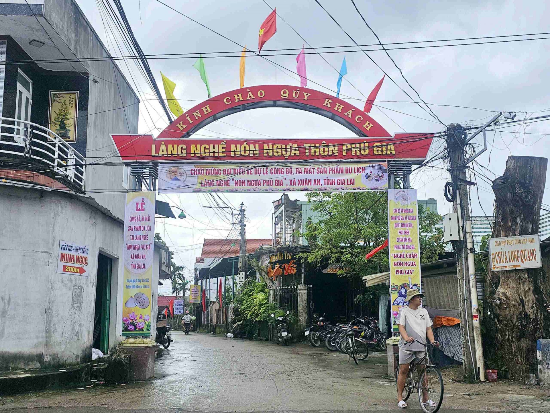 Nón ngựa Phú Gia trở thành sản phẩm du lịch độc nhất vô nhị của tỉnh Gia Lai