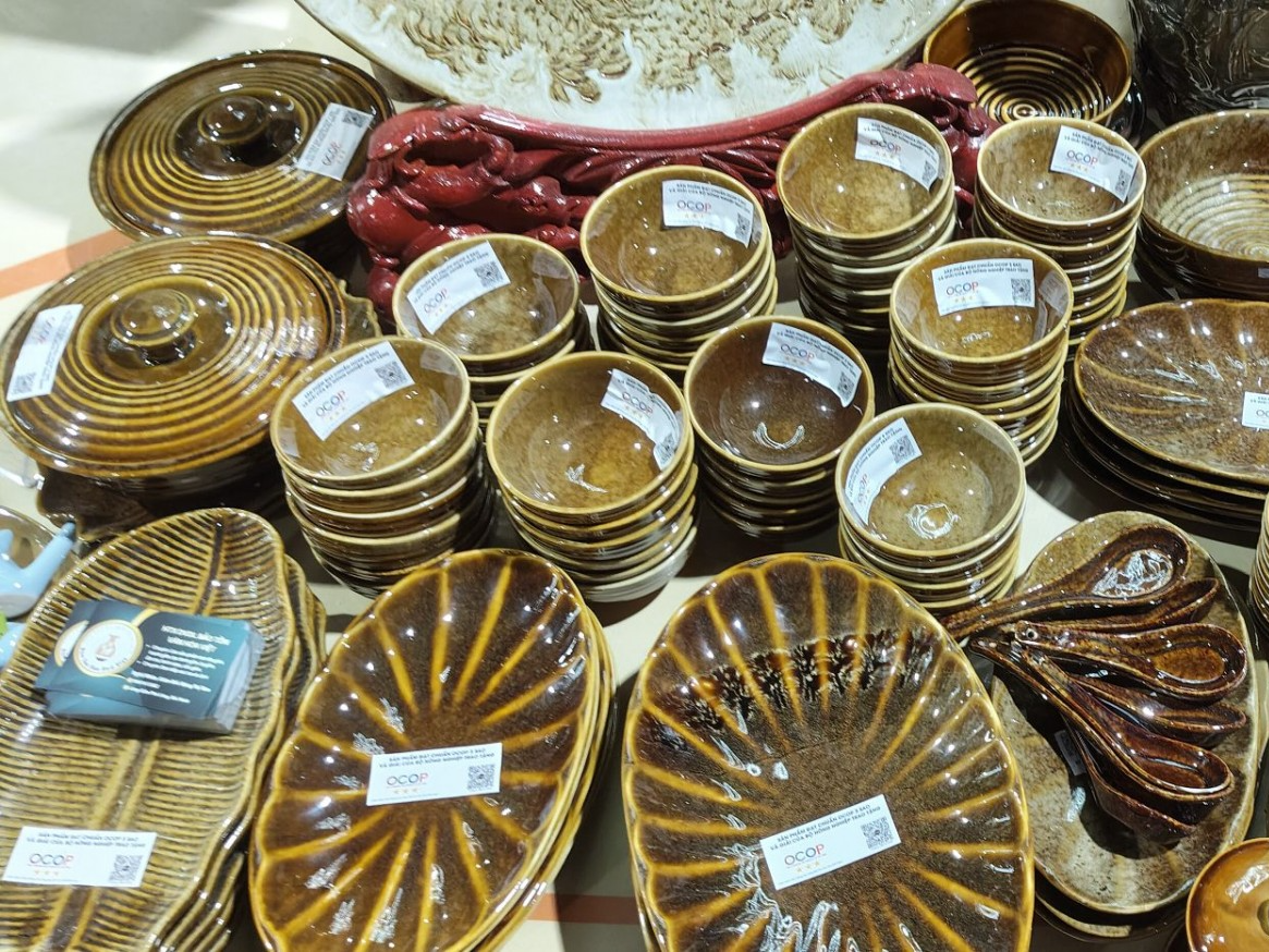 Gốm Phù Lãng nâng tầm giá trị truyền thống qua sản phẩm OCOP Gốm Phù Lãng nâng tầm giá trị truyền thống qua sản phẩm OCOP
