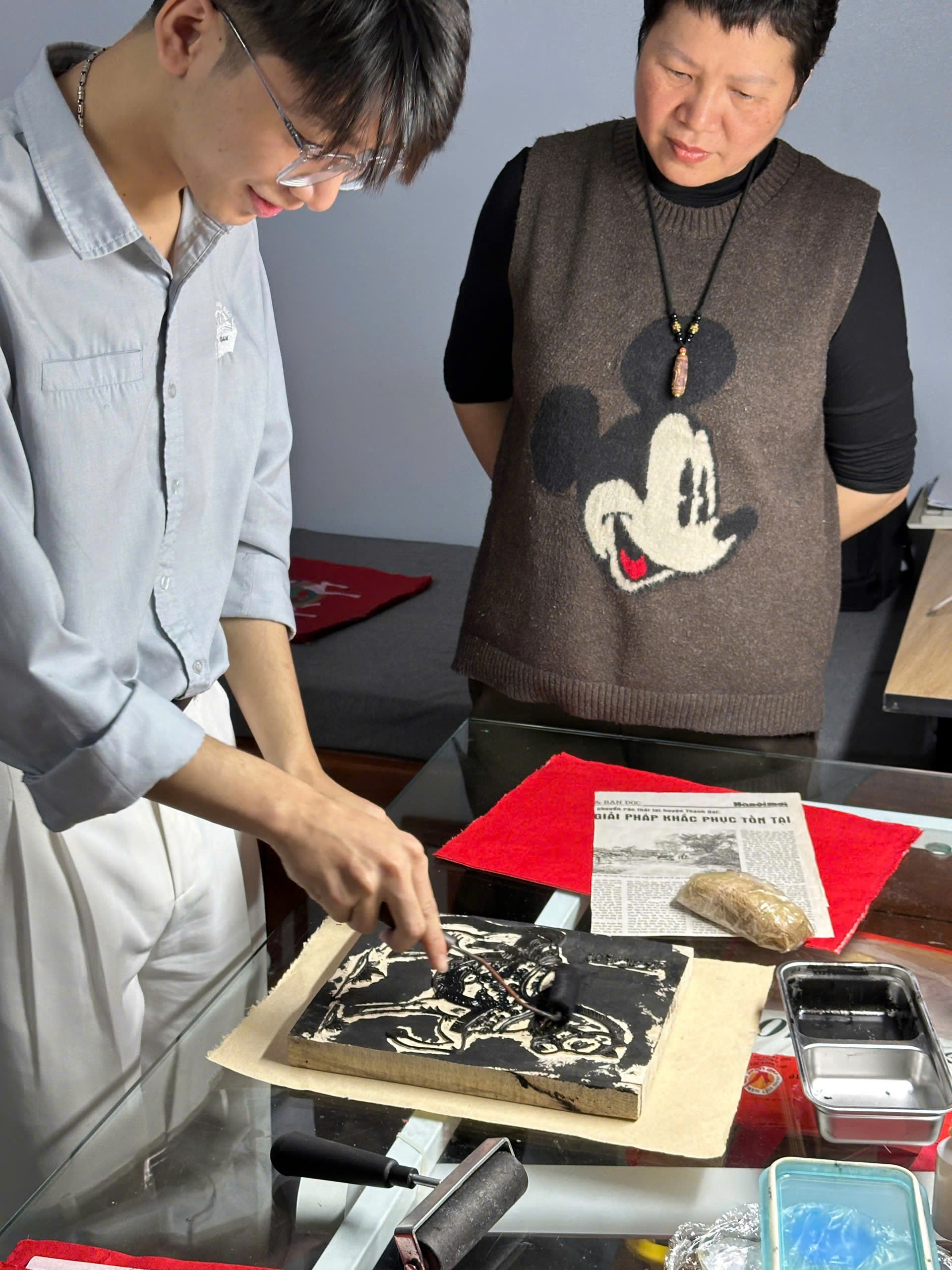 Tranh Kim Hoàng: Nối lại một dòng chảy đã đứt đoạn