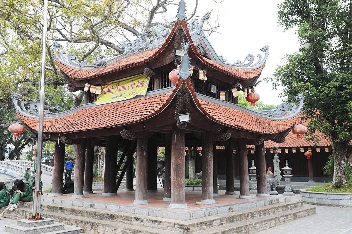 Vẻ đẹp cổ kính đình Đồng Kỵ