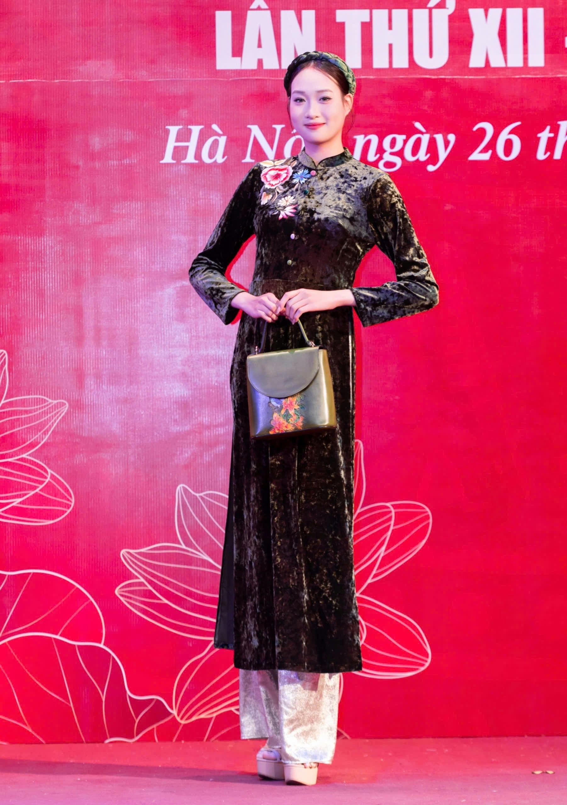 “Dấu ấn tinh hoa” - Bản giao hưởng thời trang tôn vinh làng nghề Việt