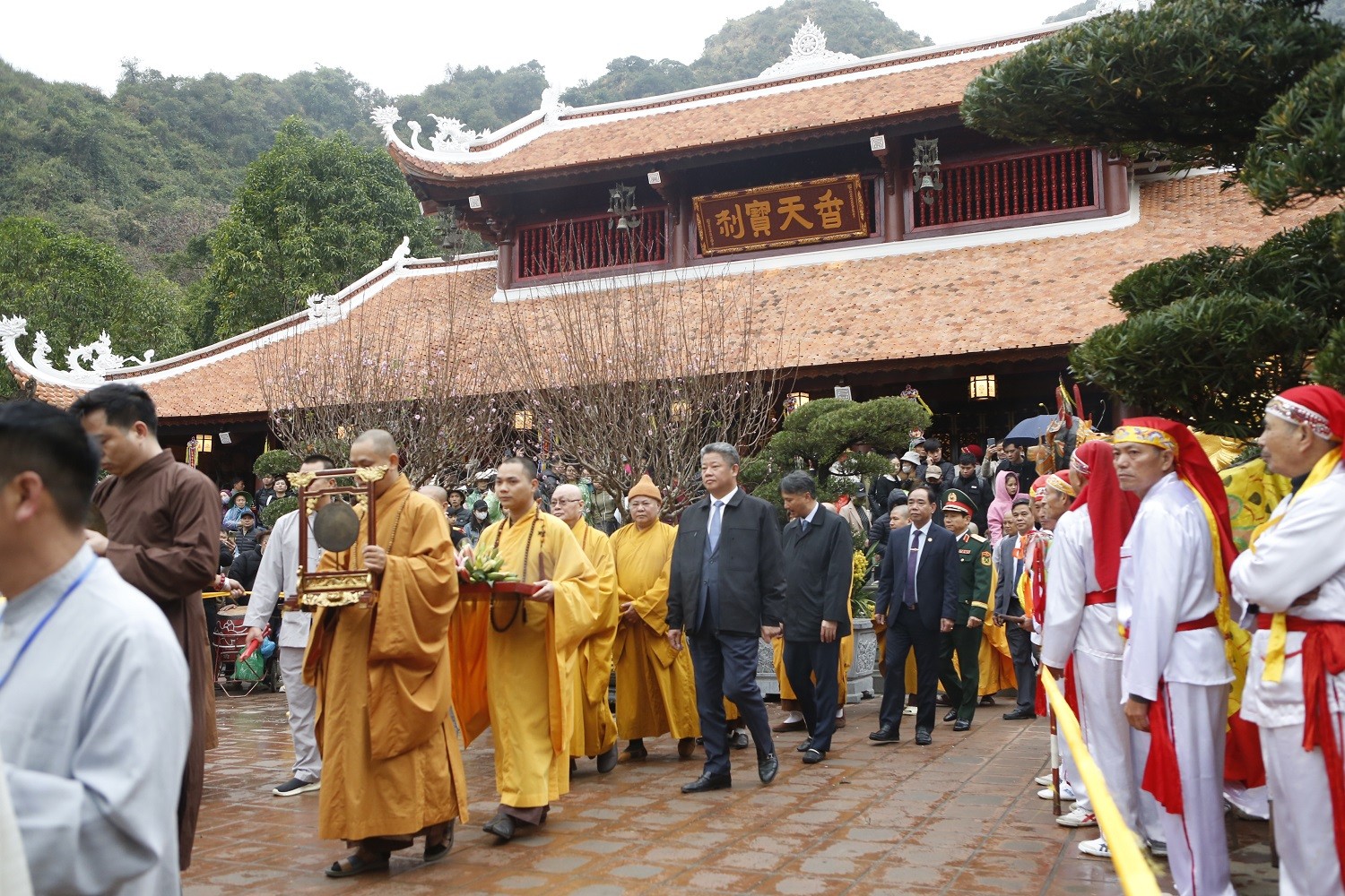 KỲ 5: CHÙA HƯƠNG - MỘT DI SẢN VĂN HÓA GIỮA NHỊP SỐNG ĐƯƠNG ĐẠI