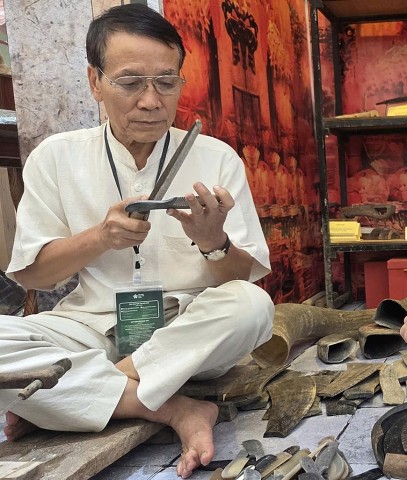 nguoi giu lua nghe my nghe sung thuy ung