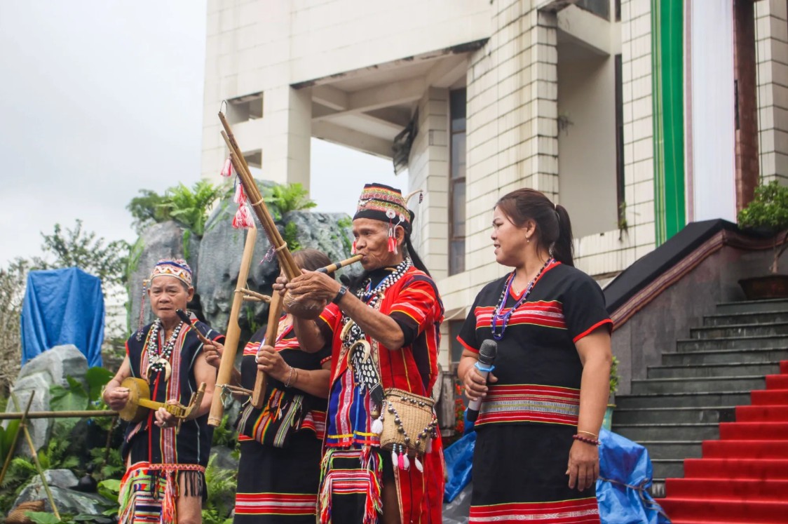 Âm nhạc trong đời sống người Giẻ Triêng là sợi dây gắn kết cộng đồng.