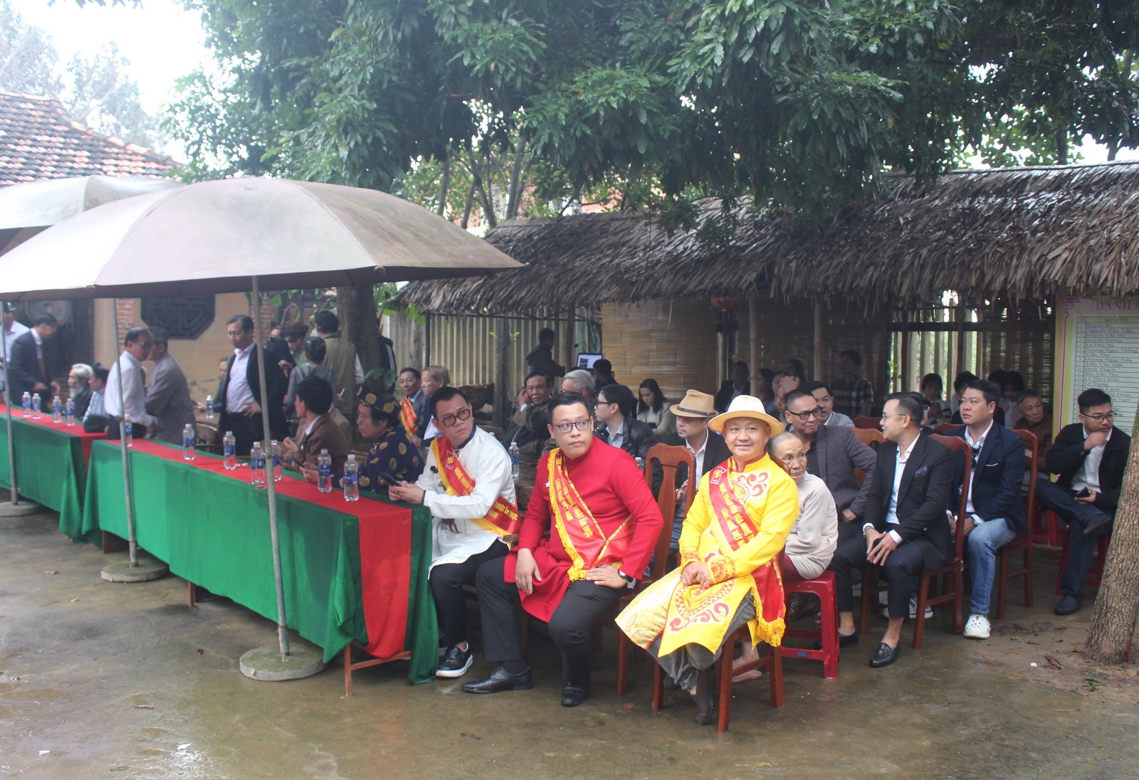 Một góc buổi Tổng kết hoạt động năm 2025 và tôn vinh các nghệ nhân được phong tặng danh hiệu. Một góc buổi Tổng kết hoạt động năm 2025 và tôn vinh các nghệ nhân được phong tặng danh hiệu.