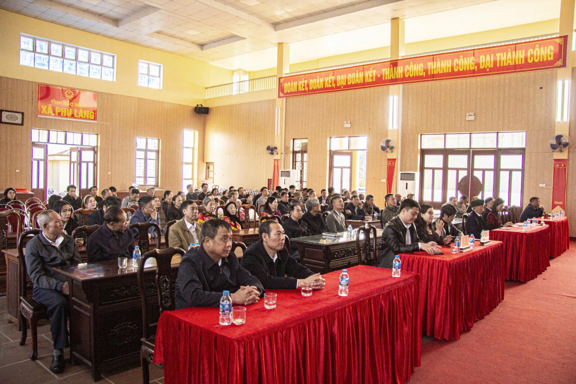 Phù Lãng: 03 cá nhân xuất sắc được đặc cách phong tặng danh hiệu Phù Lãng: 03 cá nhân xuất sắc được đặc cách phong tặng danh hiệu