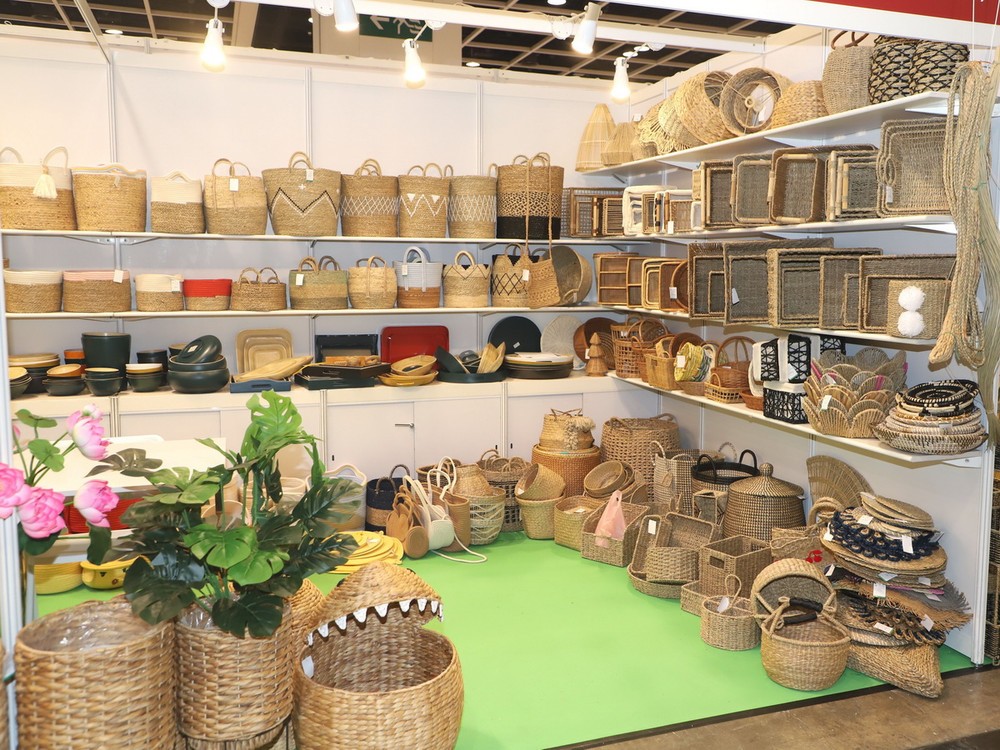 Thực trạng làng nghề và những khó khăn trong việc xúc tiến thương mại các sản phẩm thủ công mỹ nghệ