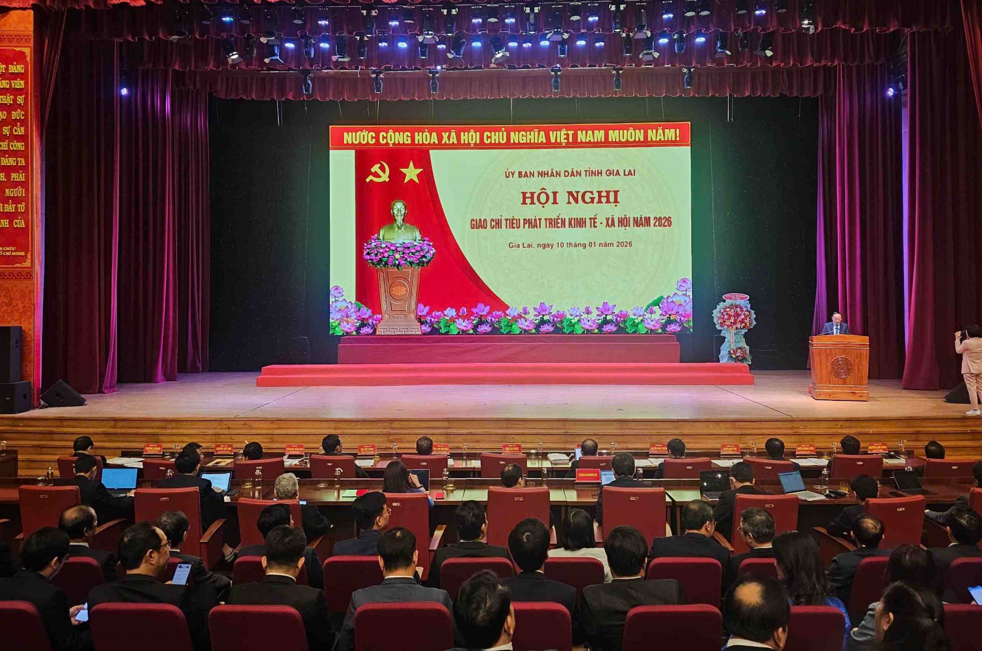 Gia Lai bước vào năm 2026 với khát vọng tăng trưởng cao, giao chỉ tiêu đến từng sở, ngành và 135 xã, phường Gia Lai bước vào năm 2026 với khát vọng tăng trưởng cao, giao chỉ tiêu đến từng sở, ngành và 135 xã, phường