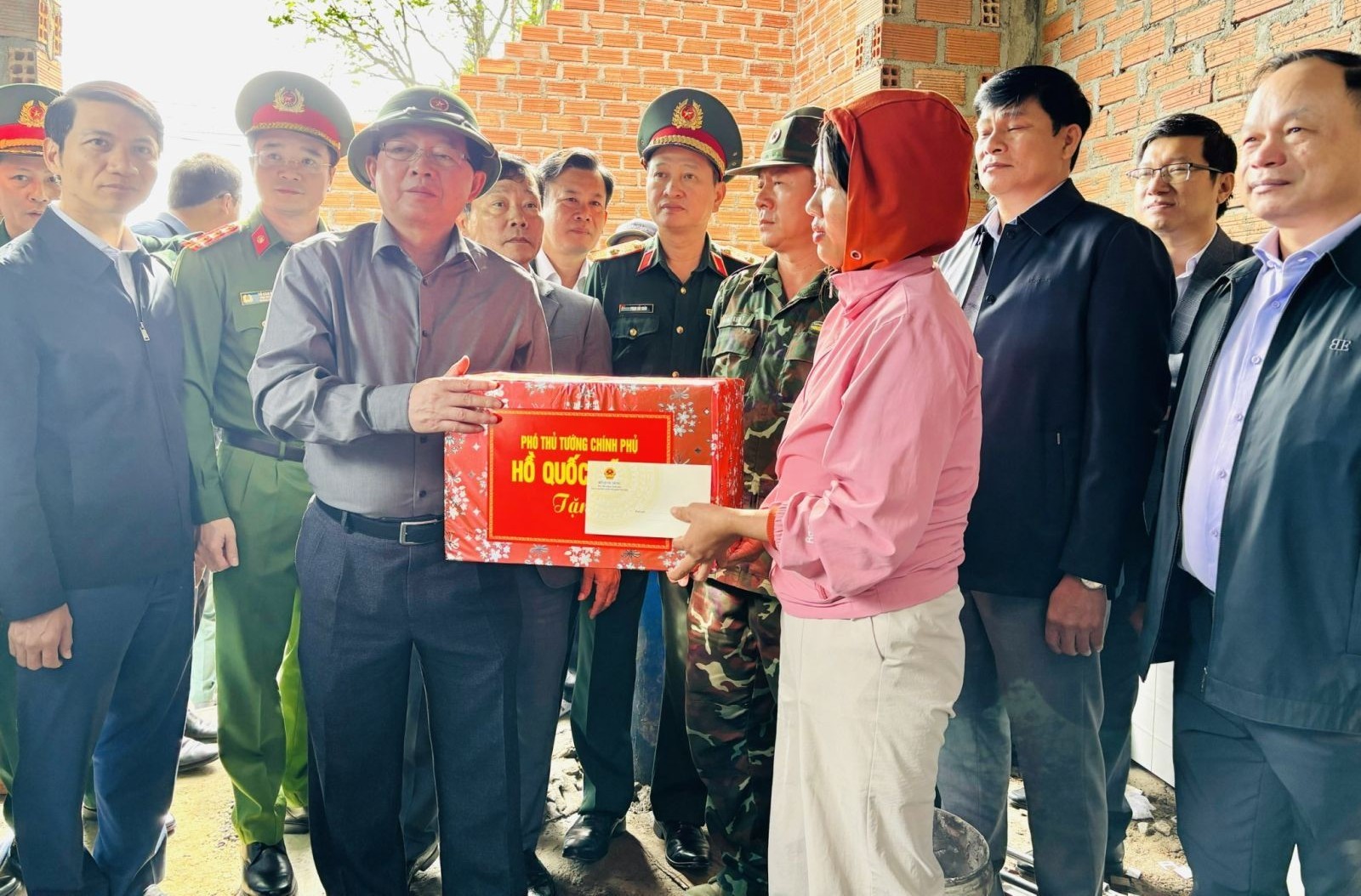 Phó Thủ tướng Hồ Quốc Dũng: Khẩn trương hoàn thành “Chiến dịch Quang Trung” để Nhân dân Gia Lai có mái ấm mới đón Tết