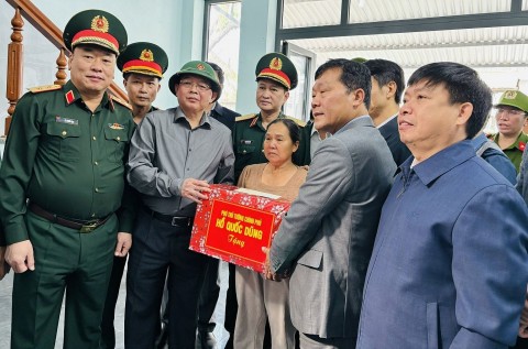 pho thu tuong ho quoc dung khan truong hoan thanh chien dich quang trung de nhan dan gia lai co mai am moi don tet