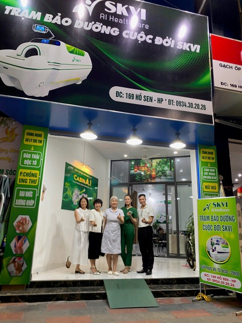 Đội ngũ kỹ thuật viên chăm sóc sức khoẻ công nghệ cao Đội ngũ kỹ thuật viên chăm sóc sức khoẻ công nghệ cao