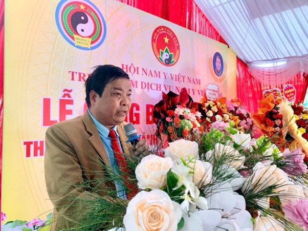 Xương khớp gia truyền Bà Lão bốc thuốc trị bệnh cứu người