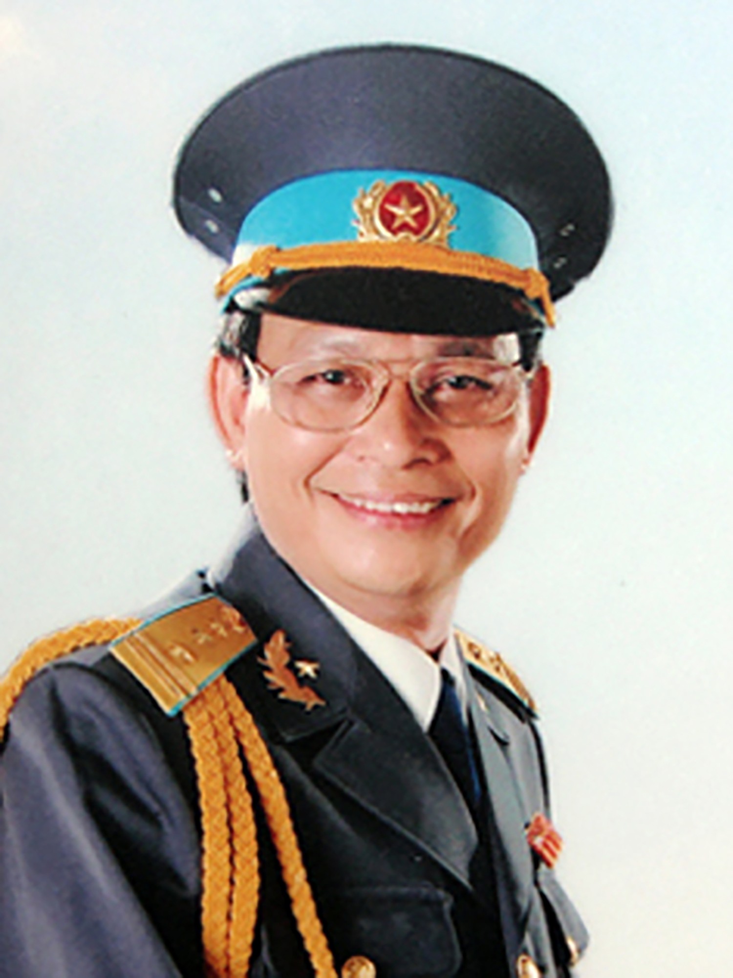 Thượng tá, Nhạc sĩ Võ Vang. 
