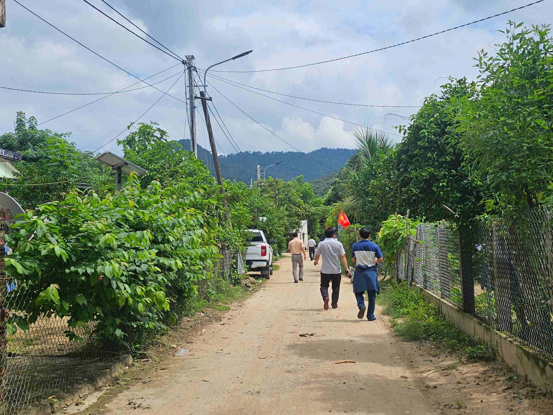 Gia Lai: Người dân làng Canh Tiến đón Tết xuân trong niềm vui có điện lưới quốc gia