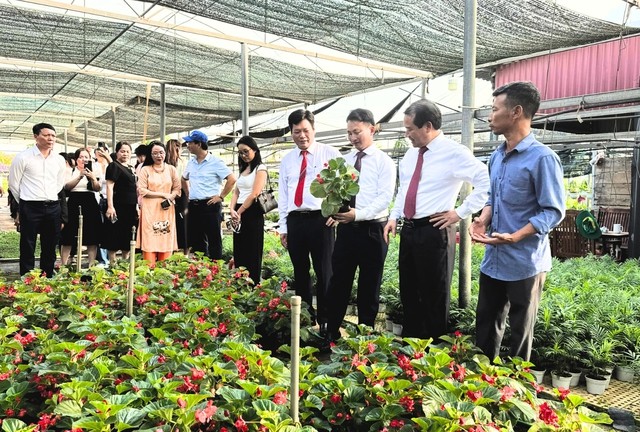 Hà Nội ra mắt loạt sản phẩm du lịch mới gắn di sản, làng nghề và OCOP