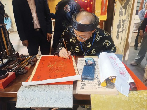 ha noi khai mac chuoi hoat dong chao xuan binh ngo 2026