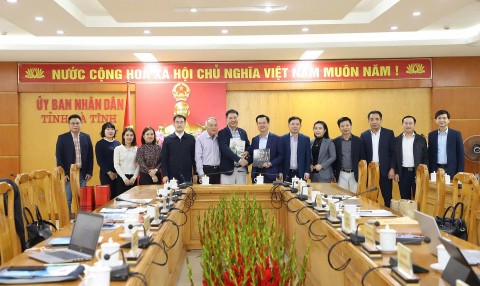 ha tinh mo rong hop tac xuc tien thuong mai ho tro doanh nghiep va an sinh xa hoi