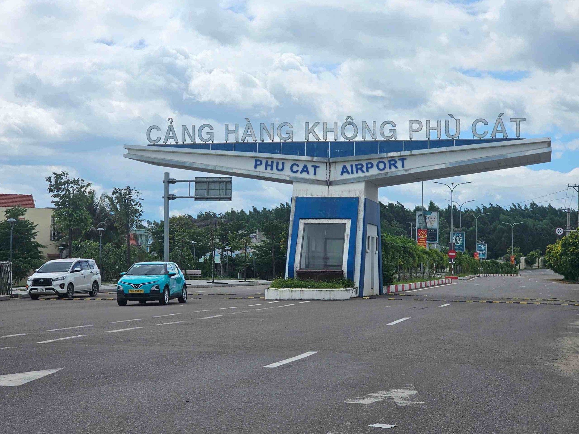 Mùa xuân trên công trường đường cất hạ cánh số 2 Cảng hàng không Phù Cát mang sức bật chiến lược của tỉnh Gia Lai