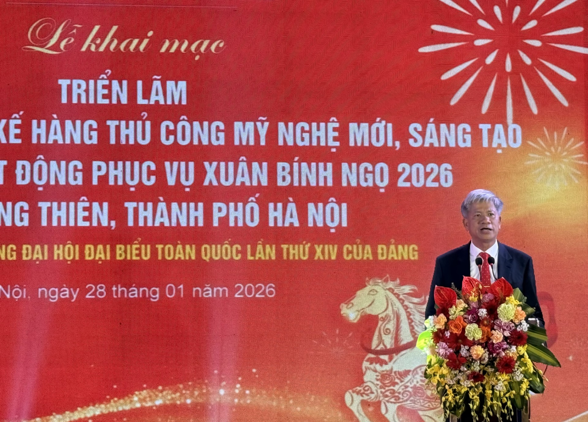 Sôi động Triển lãm sản phẩm, mẫu thiết kế thủ công mỹ nghệ mới phục vụ Xuân Bính Ngọ 2026 tại xã Ứng Thiên