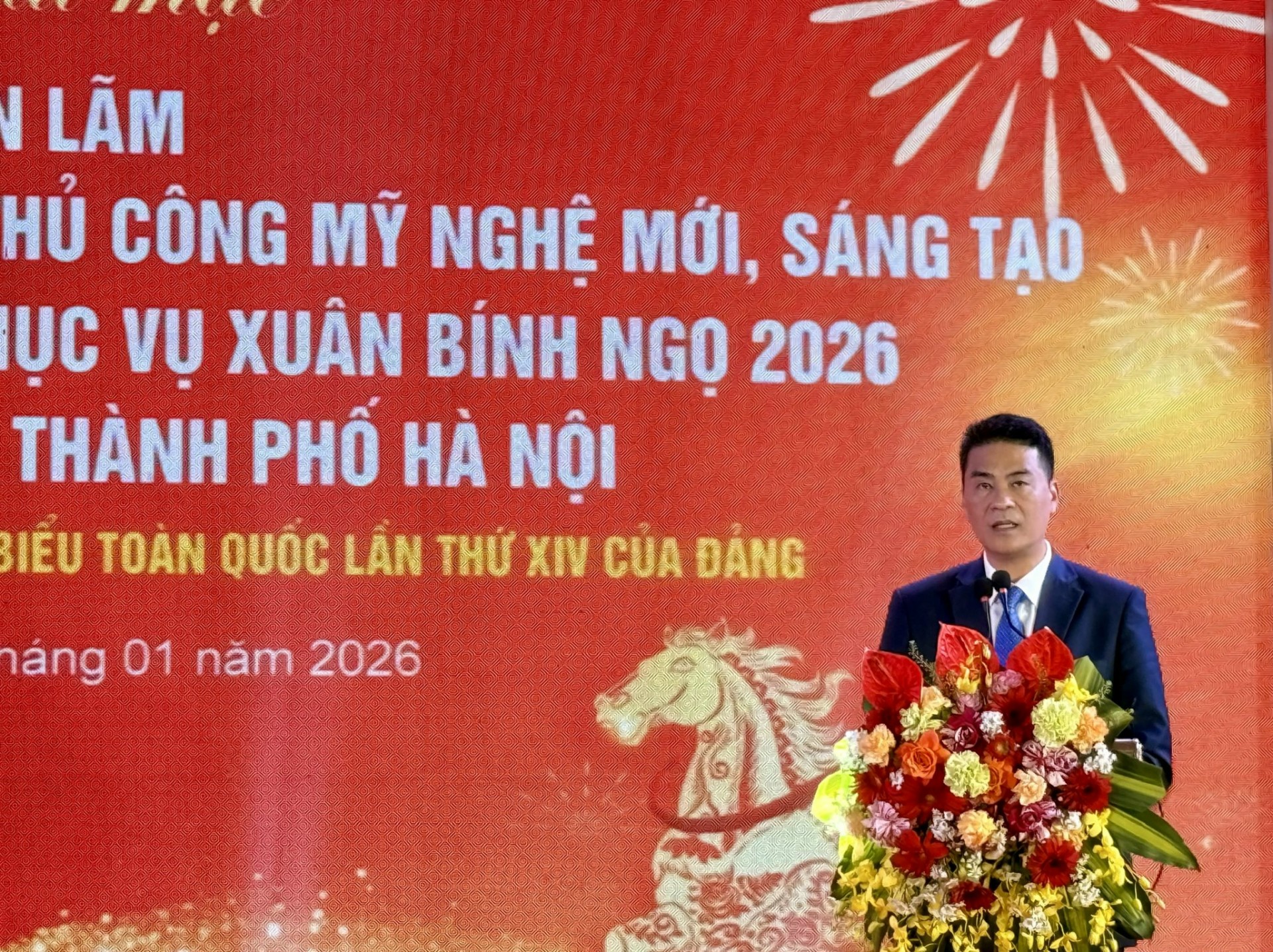 Sôi động Triển lãm sản phẩm, mẫu thiết kế thủ công mỹ nghệ mới phục vụ Xuân Bính Ngọ 2026 tại xã Ứng Thiên