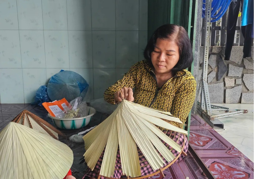 Làng nghề nón lá Gò Găng: Giữ hồn truyền thống giữa đại ngàn Tây Nguyên